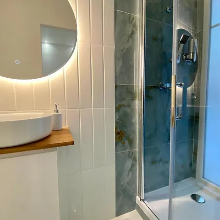 Hyper Centre - Air-conditioned - Quiet - Tramway - Equipped Kitchen - Wifi Apartment *