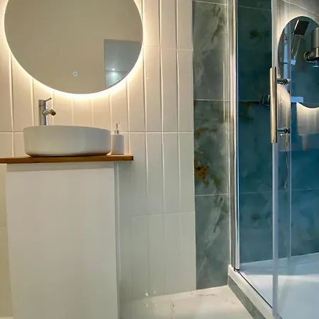 Apartment Hyper Centre - Air-conditioned - Quiet - Tramway - Equipped Kitchen - Wifi