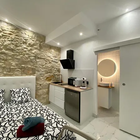 Hyper Centre - Air-conditioned - Quiet - Tramway - Equipped Kitchen - Wifi