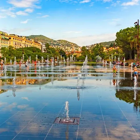 Hyper Centre - Air-conditioned - Quiet - Tramway - Equipped Kitchen - Wifi Lägenhet *
